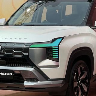 Decal dán đèn Destinator 2026 (1 bộ gồm 2 bên) – chất liệu PVC cao cấp, in 3 lớp siêu bền, không thấm nước, không phai m