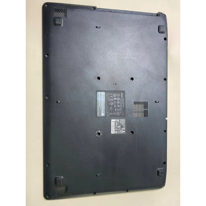 Thay Vỏ Laptop Acer ES1-512 Cũ