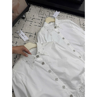 Áo sơ mi thô cổ đức dài tay cúc charm bạc hoa gấu đáp ren #82118