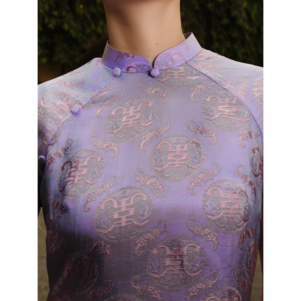 TheBlueTshirt - Áo cánh lụa tơ tằm phom regular cách tân nữ cổ áo dài cho nữ - Viễn Đông