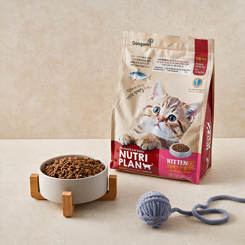 Hạt cho mèo con và mèo trưởng thành Nutri plan 1.5kg