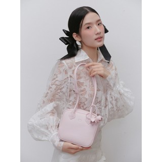 Áo sơ mi OLV ren hoa mỏng kèm áo trong Fleur Lace Sheer Mesh Shirt quyến rũ phù hợp đi tiệc