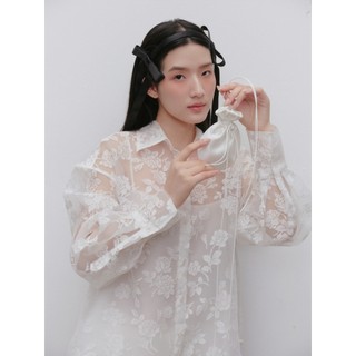 Áo sơ mi OLV hoa dáng suông bồng bềnh tiểu thư White Fleur Sheer Lace Shirt phù hợp đi chơi