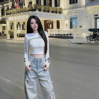 Áo Thun Cổ Tròn Dáng Dài In Chữ Tay Fit Dáng