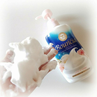 Sữa Tắm Siêu Tạo Bọt Cow Bouncia Nhật Bản Chiết Xuất Từ Sữa Bò (460ml)