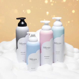 Bọt Rửa Mặt Làm Sạch và Dưỡng Ẩm Sâu Bifesta Foaming Whip SERUM MOIST 200g