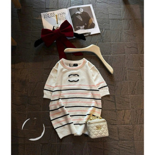 LT - Áo len nữ cộc tay cổ tròn, len mongtoghi chữ thêu ngực, free size 1553