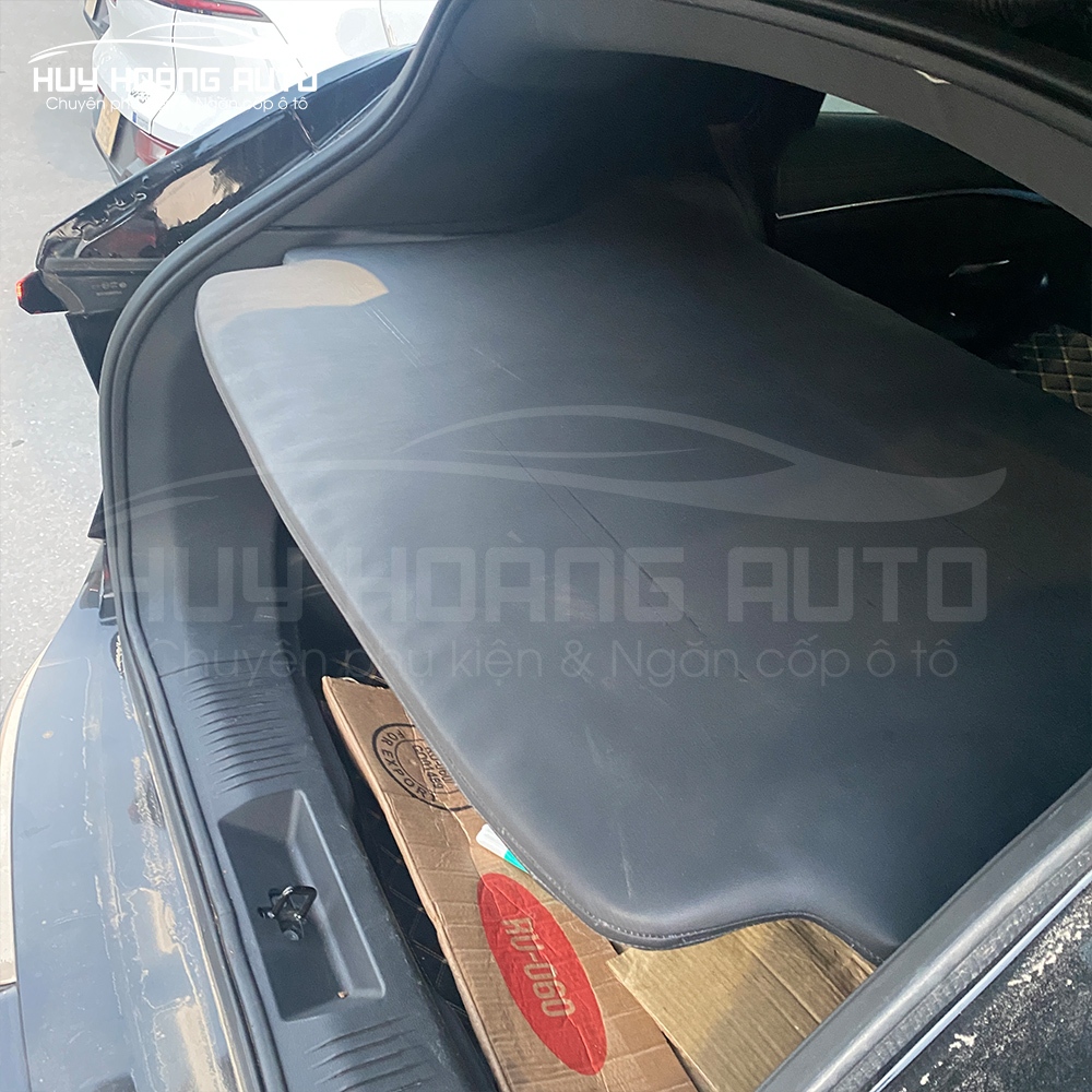 Ngăn Cốp Xe Điện VinFast VF7 Lắp Đặt Zin Theo Xe, Chia Tầng Cốp Gọn Gàng, Chịu Lực Tốt, Thẩm Mỹ Cao