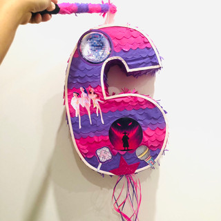 Pinata đập kẹo Demon Hunter number 6 dành cho bé