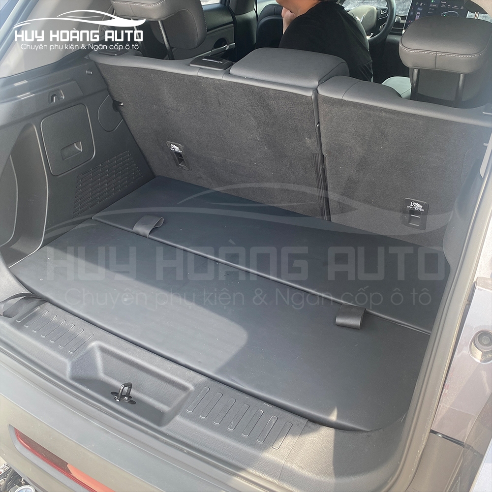 Tấm Ngăn Cốp Dưới Cho Xe VinFast VF6 Giúp Tận Dụng Tối Đa Không Gian Để Xe Gọn Gàng và Thẩm Mỹ