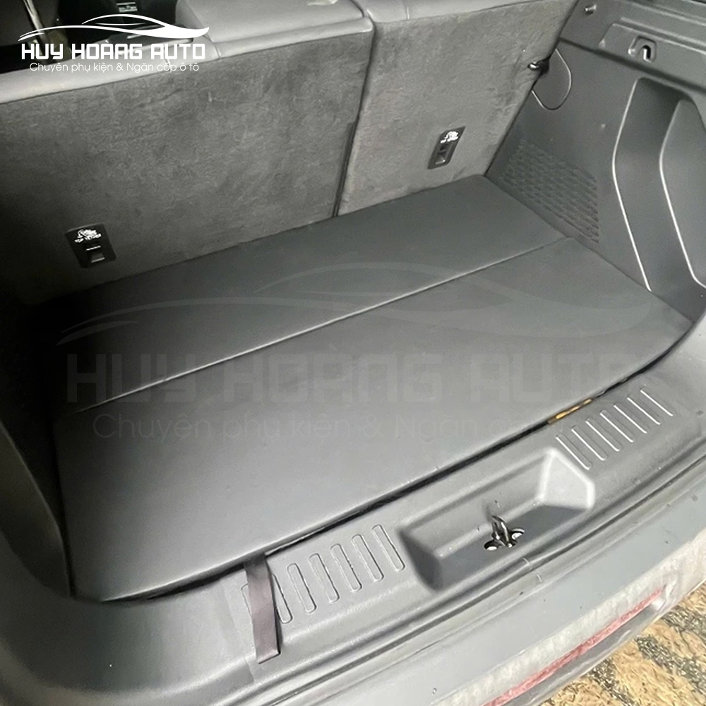 Tấm Ngăn Cốp Dưới Cho Xe VinFast VF7 Giúp Tận Dụng Tối Đa Không Gian Để Xe Gọn Gàng và Thẩm Mỹ