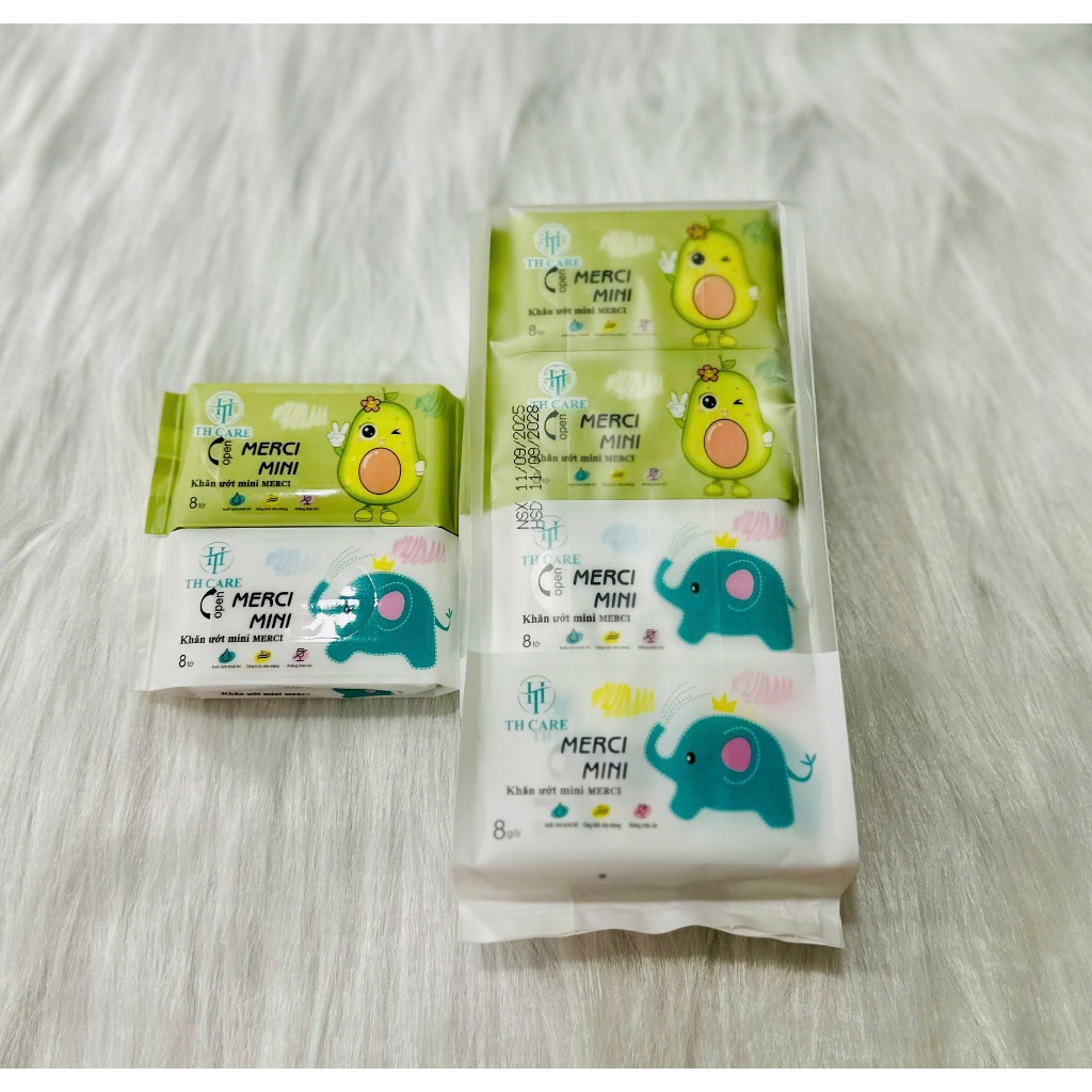 COMBO 3 LỐC(24 GÓI) Khăn Giấy Ướt Mini Bỏ Túi, Khăn Giấy Đa Năng Tiện Dụng Dễ Mang Bên Người, An Toàn Cho Làn Da.