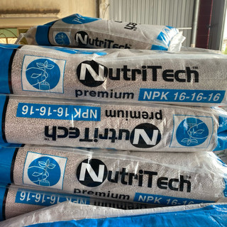 (1kg) Phân NPK 16-16-16 CCV  Nga- Chuyên ra hoa, nuôi trái cây ăn trái Sầu Riêng, Bưởi, Xoài, hoa kiểng