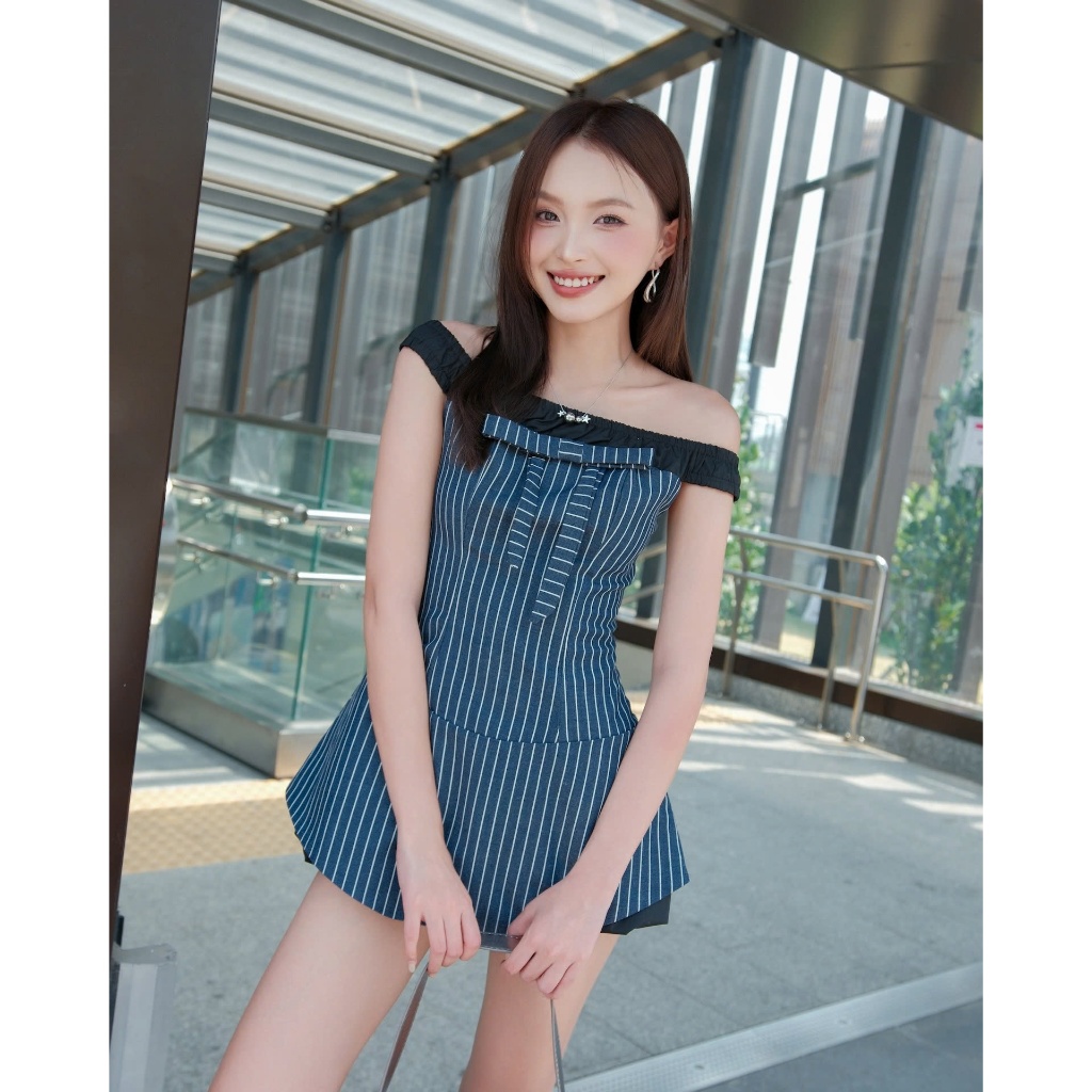 Jumpsuit Nữ UPHOR Trễ Vai Kẻ Sọc Dễ Thương SECODEE