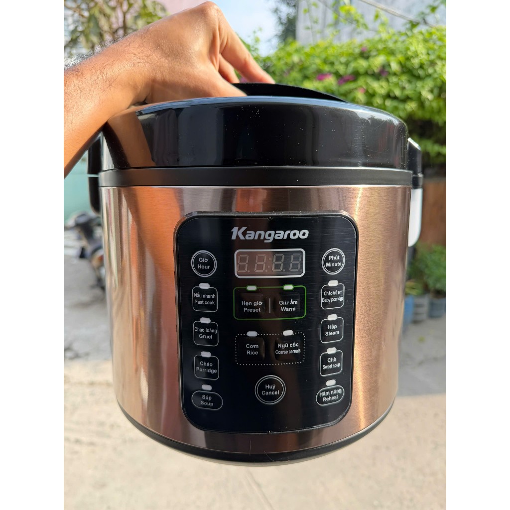 Nồi cơm điện tử Kangaroo 1.8 lít KG18DR6, 11 chế độ nấu, bảng điều khiển tiếng việt