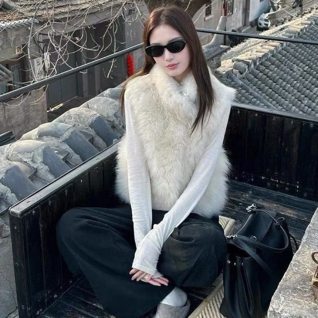(SẴN SHIP LUÔN) Áo Gile Bông Cổ Cao Phối Lông Bồng Mềm Mại Sang Chảnh HADUNA
