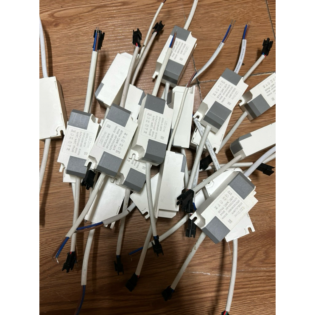 Nguồn đèn led âm trần 7w 3 màu. nguồn ốp nổi 12w,18w,24w