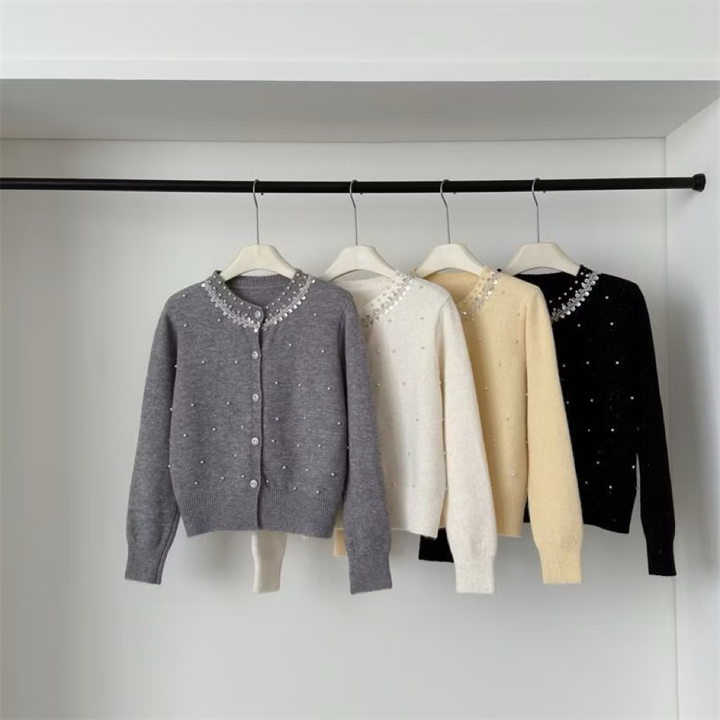 Áo Len Đính Đá Viền Cổ Viền Ngọc❤️(hàng QC loại 1 order 7-10n)