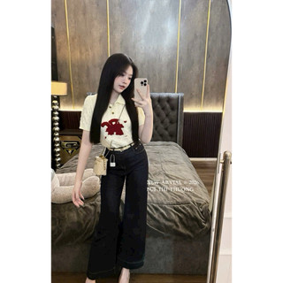 LT - Áo len xù gai cổ bẻ len hoạ tiết chữ ngực tay cộc, free size 1557