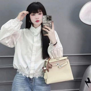 Áo Sơ Mi Cổ Bèo PHối Đuôi Ren Cúc Cài XInh Xắn