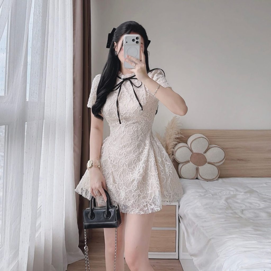 Đầm nữ, váy nữ DONNA HCOM26912 ren hoa cổ đính nơ dáng xoè tiểu thư, siêu sang