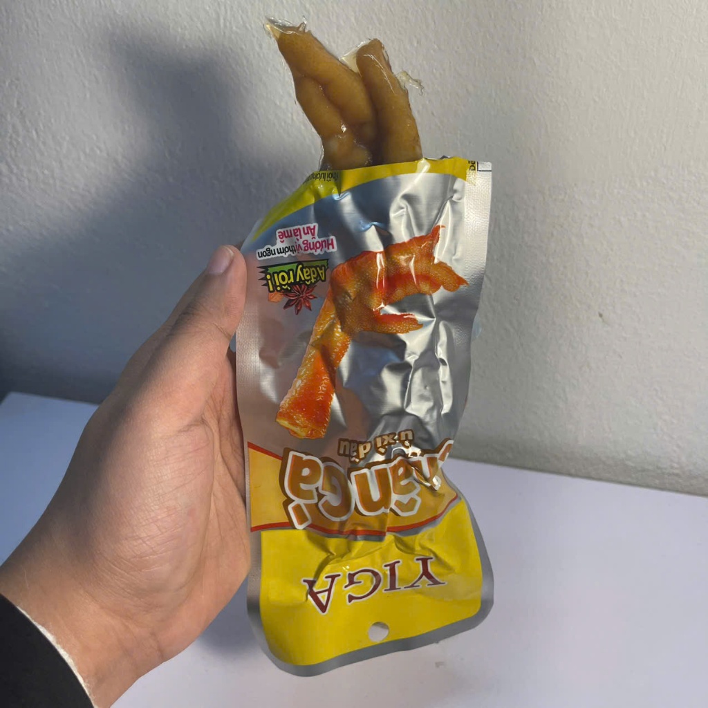 Date 20/9 Chân Gà Ăn Liền Yiga Cay Đậm Vị, Giòn Cay Thơm Ngon Snack Ăn Vặt