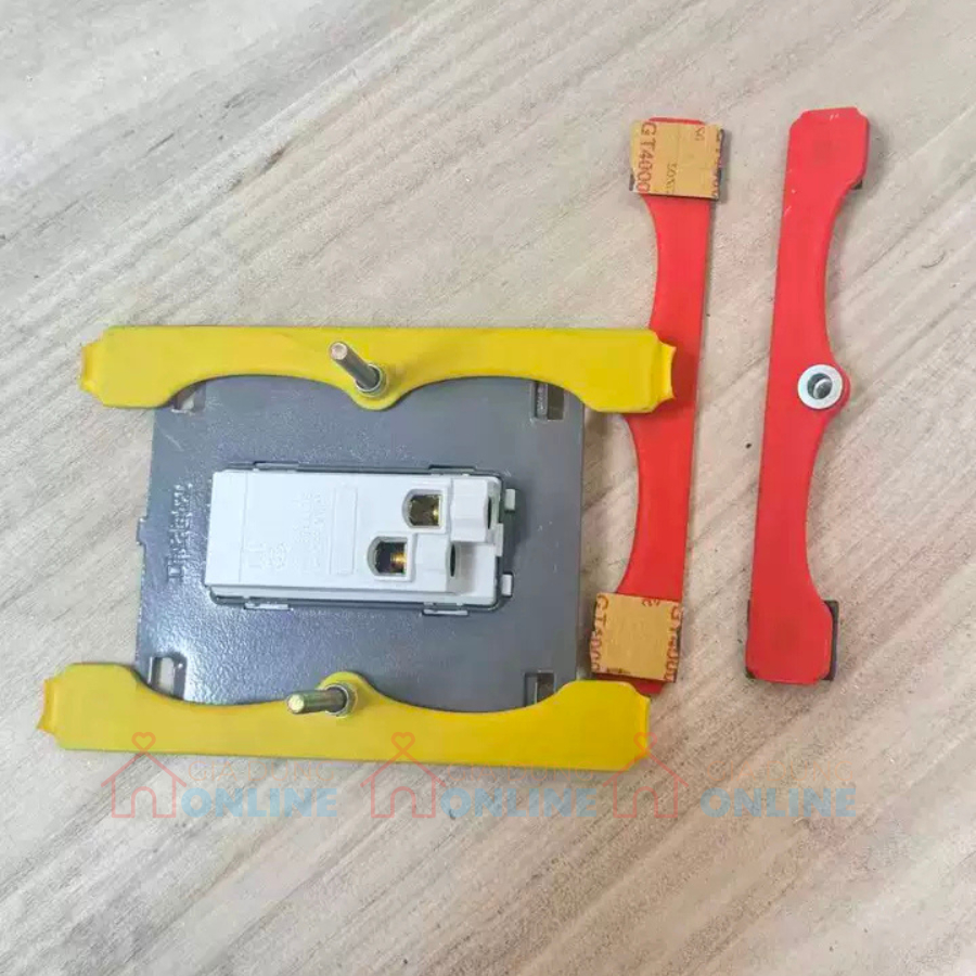 Thanh thép có lỗ vít lắp ổ điện, công tắc âm tường không cần hộp cho tường vách thạch cao, ván gỗ, nhựa PVC...