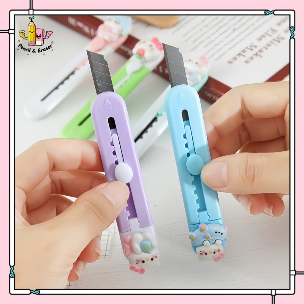 Bút Dao Dọc Giấy Mini Gắn Charm (Mẫu Hoạt Hình Dễ Thương) – Dao Mở Hàng/Bóc Thư Trong Suốt