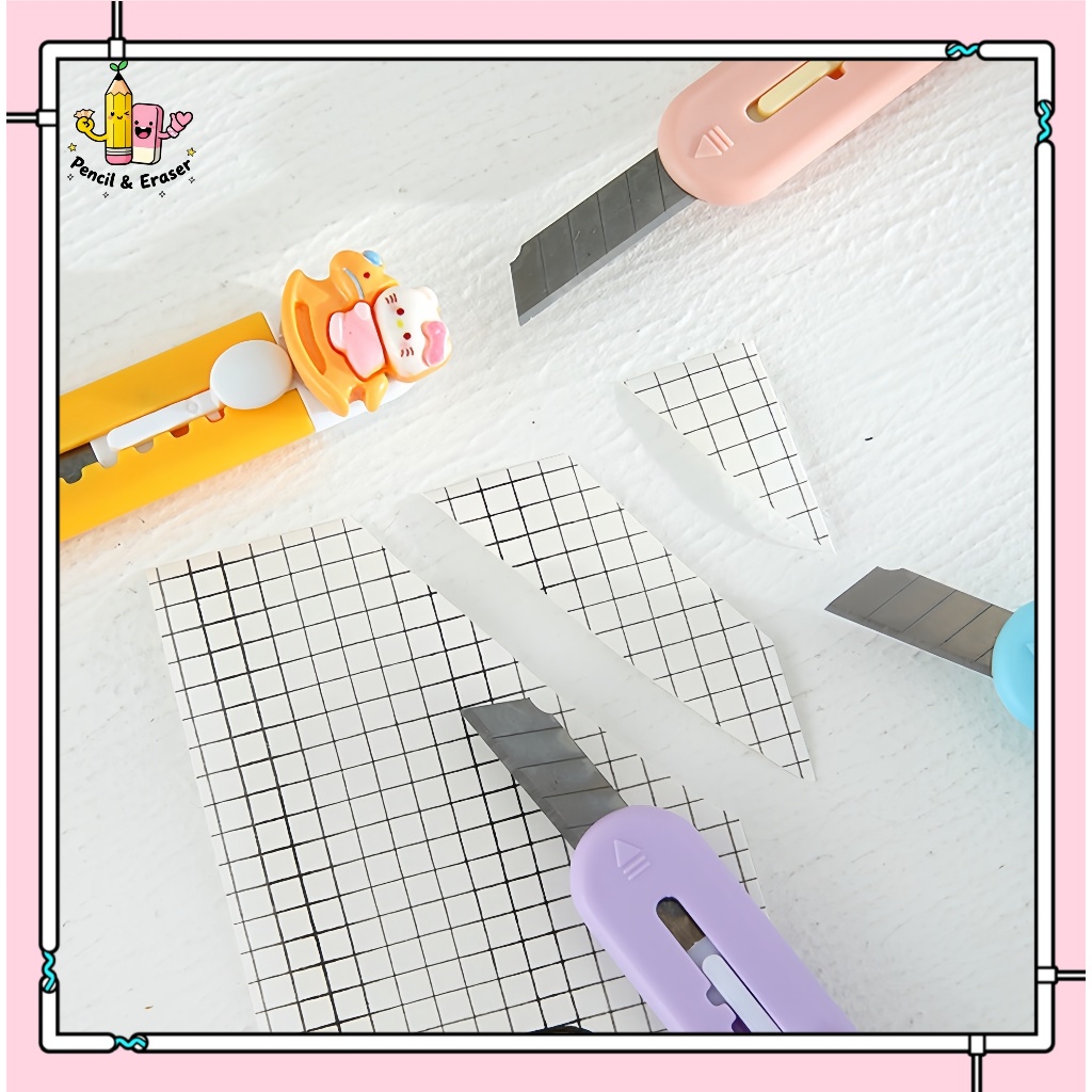 Bút Dao Dọc Giấy Mini Gắn Charm (Mẫu Hoạt Hình Dễ Thương) – Dao Mở Hàng/Bóc Thư Trong Suốt