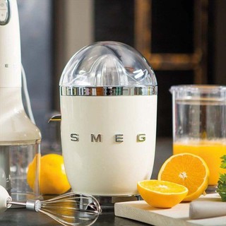 HCM Máy vắt cam SMEG CJF11CREU màu kem phong cách Retro 50s Style,điểm nhấn cho căn bếp của bạn GermanySnT 490030