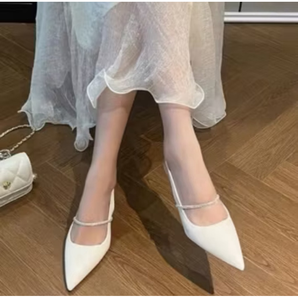 [ bigsize 35-41 ] Giầy cao gót mũi nhọn phối dây đá chất da mềm mịn gót cao 7p - 9p cho chị em khoe dáng B04
