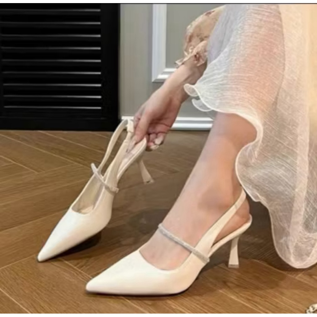 [ bigsize 35-41 ] Giầy cao gót mũi nhọn phối dây đá chất da mềm mịn gót cao 7p - 9p cho chị em khoe dáng B04