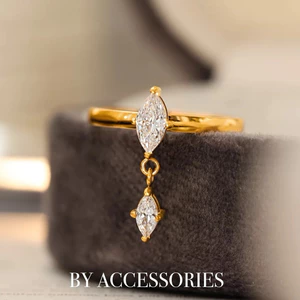 Nhẫn nữ titan tròn phối mặt đá hình bầu dục lấp lánh thả dài mạ vàng 18K không gỉ WR2627 BY ACCESSORIES