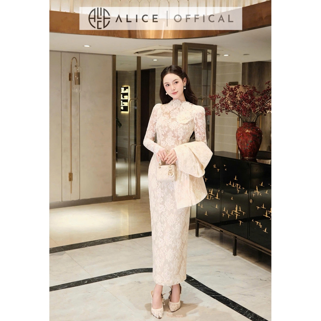 Set Váy Ren Cao Cấp Alice, Đầm Dáng Dài Ôm Body Phối Hoa Trà Cổ Cao Kem Áo Khoác Ren S1066