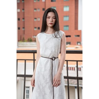 SWANLAKE | Váy Đầm Nữ Maxi Sát Nách Cổ Tròn Dây Thắt Eo Vải Tơ Ép Hoa Dự Tiệc Sang Trọng D13409
