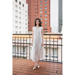 SWANLAKE | Váy Đầm Nữ Maxi Sát Nách Cổ Tròn Dây Thắt Eo Vải Tơ Ép Hoa Dự Tiệc Sang Trọng D13409