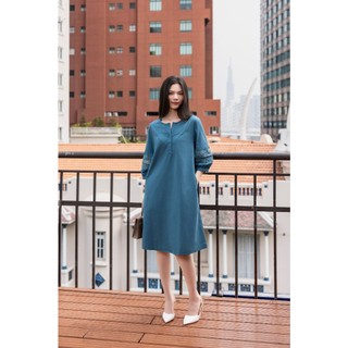 SWANLAKE | Váy Đầm Nữ Suông Cổ Trụ Cài Nút Vải Linen Tay Lỡ Phồng Thêu Hoa Phối Lưới Công Sở D12815