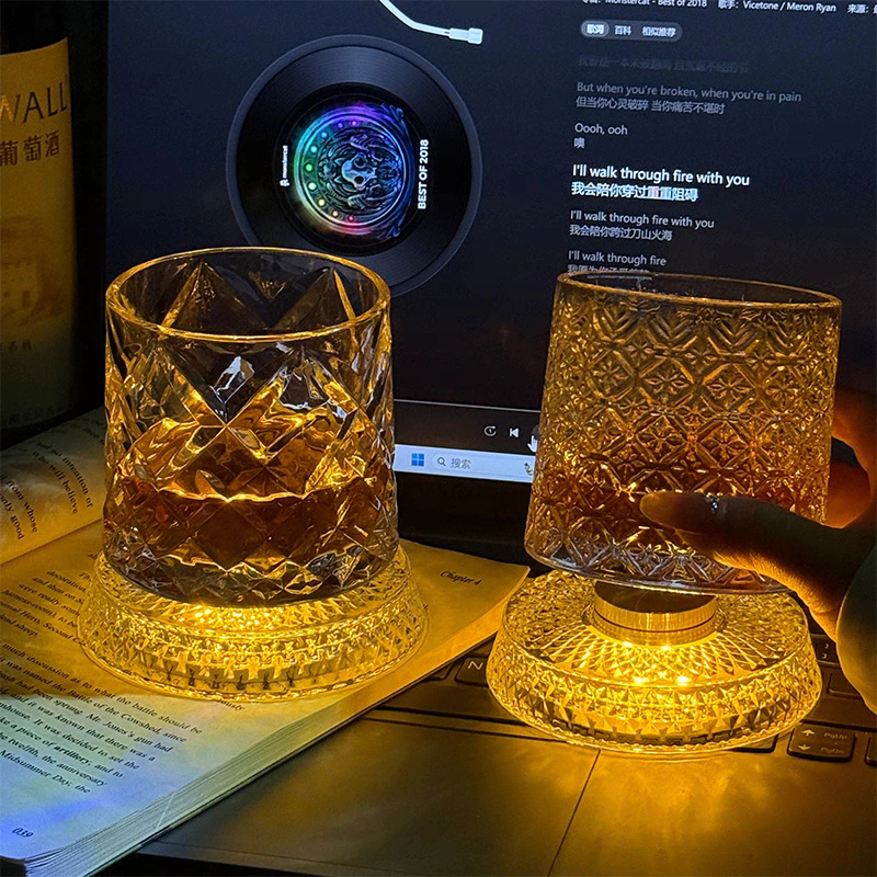 Ly Pha Lê Xoay 360° HEGAMI Hiệu Ứng Kim Cương Phát Sáng Sang Trọng Độc Lạ
