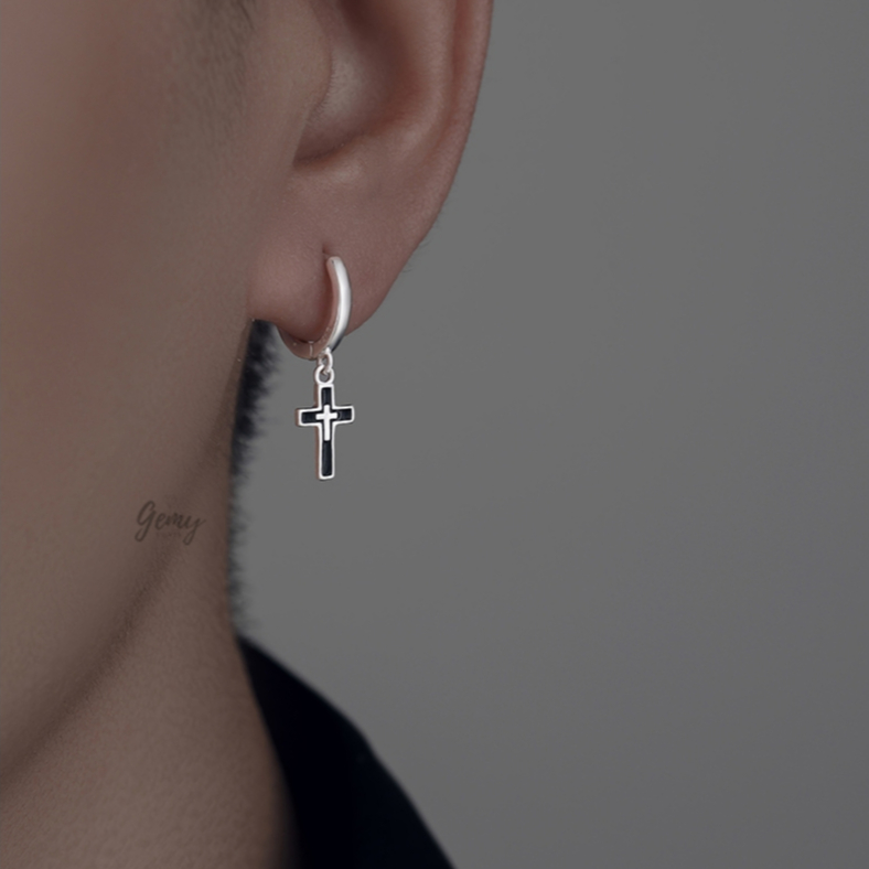 Khuyên tai tròn nam bạc S925 hình chữ thập, thánh giá đen 2 cá tính unisex (1 chiếc) KN122 | GEMY SILVER