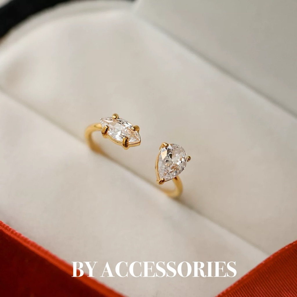Nhẫn nữ titan kiểu hở khảm đá hình giọt nước hình bầu dục lấp lánh mạ vàng 18K không gỉ WR2628 BY ACCESSORIES