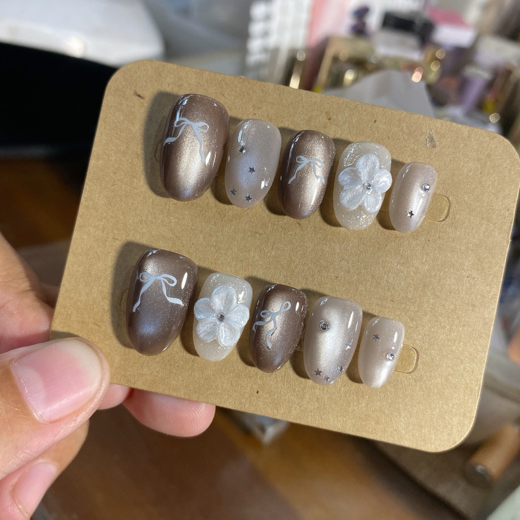477. nailbox mắt mèo nâu xám tone đậm. nặn hoa