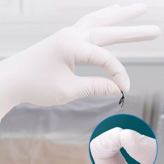 Găng tay cao su trắng không bột đa năng siêu dai Hộp 100 chiếc bao tay y tế hàng loại 1 không bột không kích ứng da tay