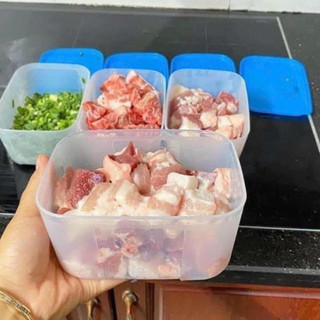 Hộp trữ đông Basic 650ml Tupperware, dùng chia thực phẩm theo ngày tiện lợi.