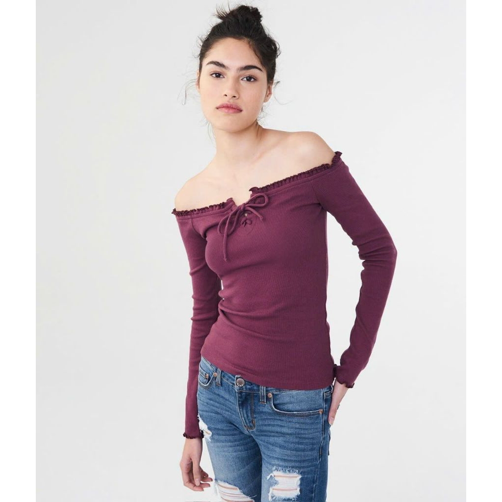 Áo trễ vai tay dài ôm body buộc dây trước cho nữ (off-shoulder lace-up ribbed top)