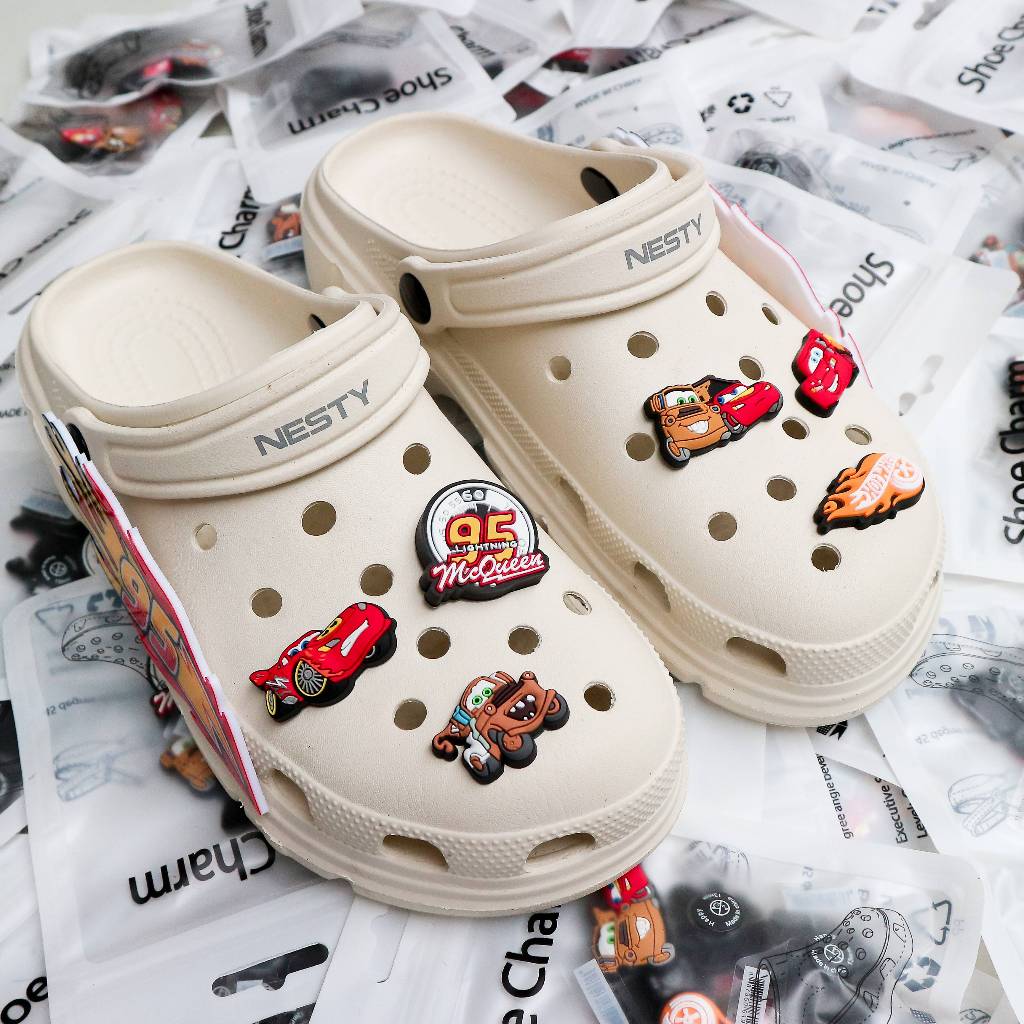 Set 6 charm cứng ô tô xe MC QUEEN L1 gắn dép cross, Nút gắn jibbitz sticker  trang trí CROSS TREND