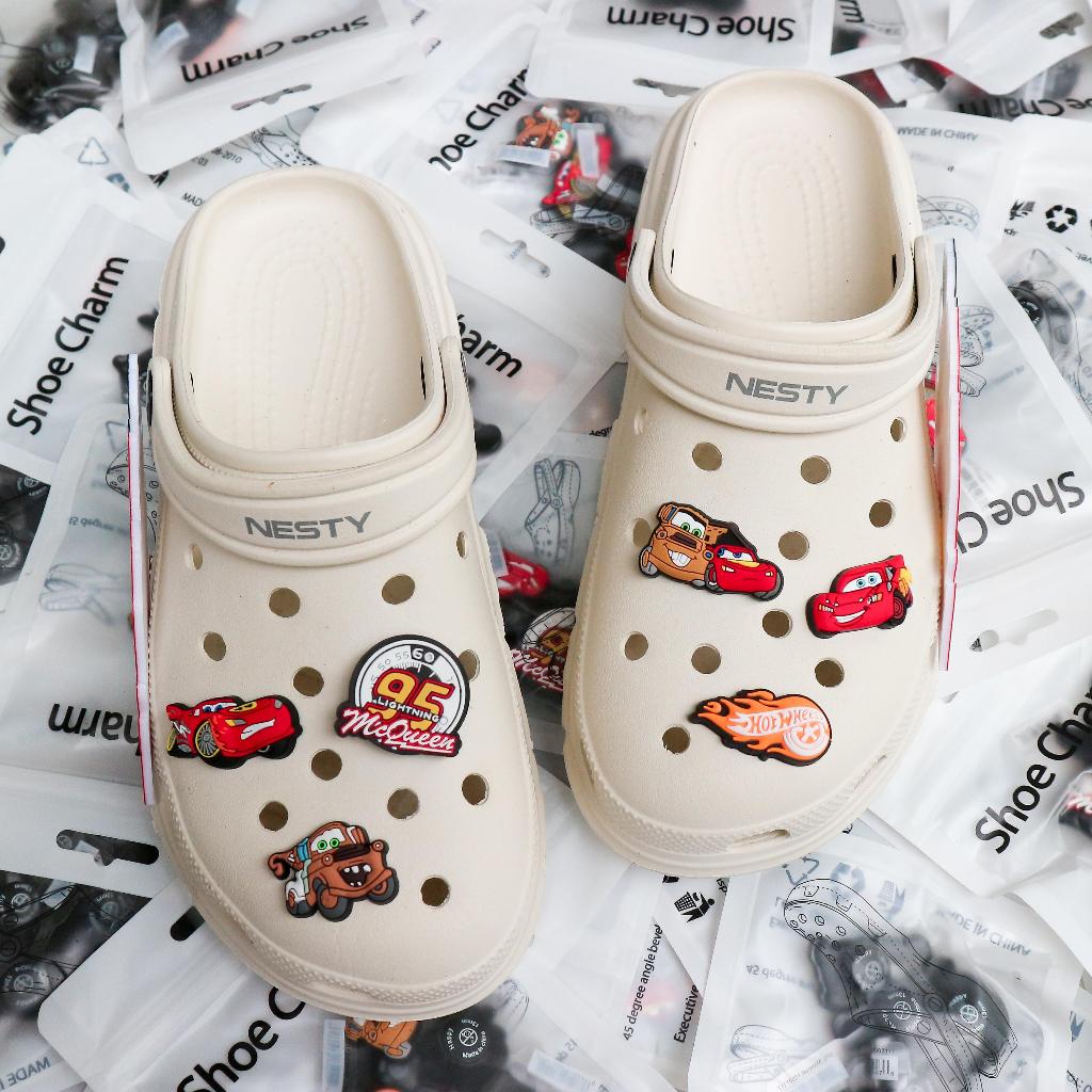Set 6 charm cứng ô tô xe MC QUEEN L1 gắn dép cross, Nút gắn jibbitz sticker  trang trí CROSS TREND