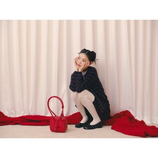 Áo len OLV dệt kim đính nút nổi bật Navy Jacquard Knit Buttoned Top phù hợp dịp thu đông