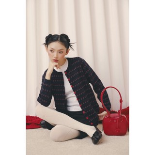 Áo len OLV dệt kim đính nút nổi bật Navy Jacquard Knit Buttoned Top phù hợp dịp thu đông