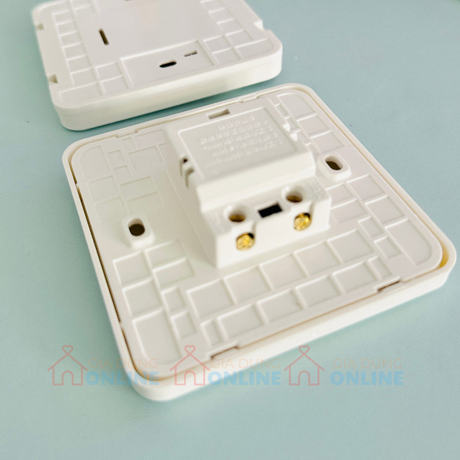 Bộ công tắc thông minh bật tắt đèn 220V từ xa không dây