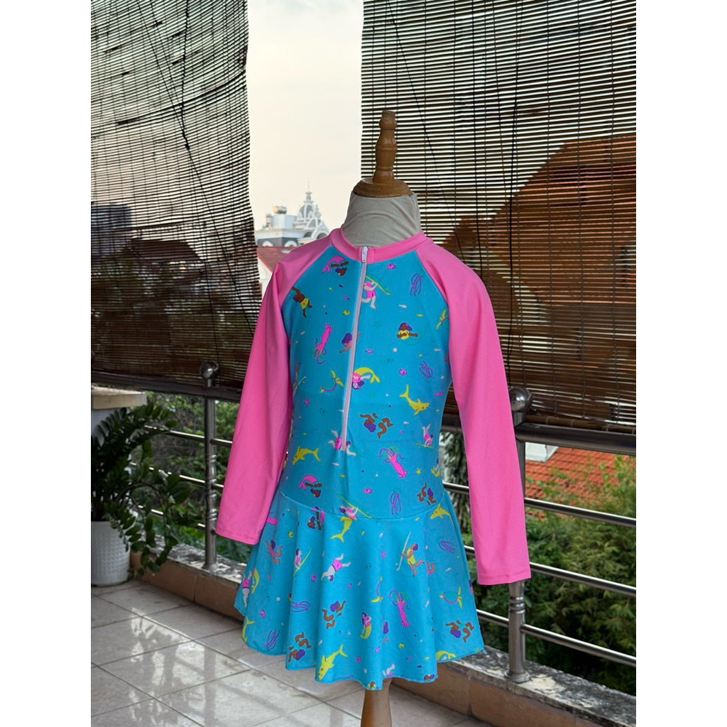 đồ bơi trẻ em đủ size(2,4,6,8) đồ bơi được thiết kế hai lớp chân váy có sẵn quần bảo hộ phía trong chi bé